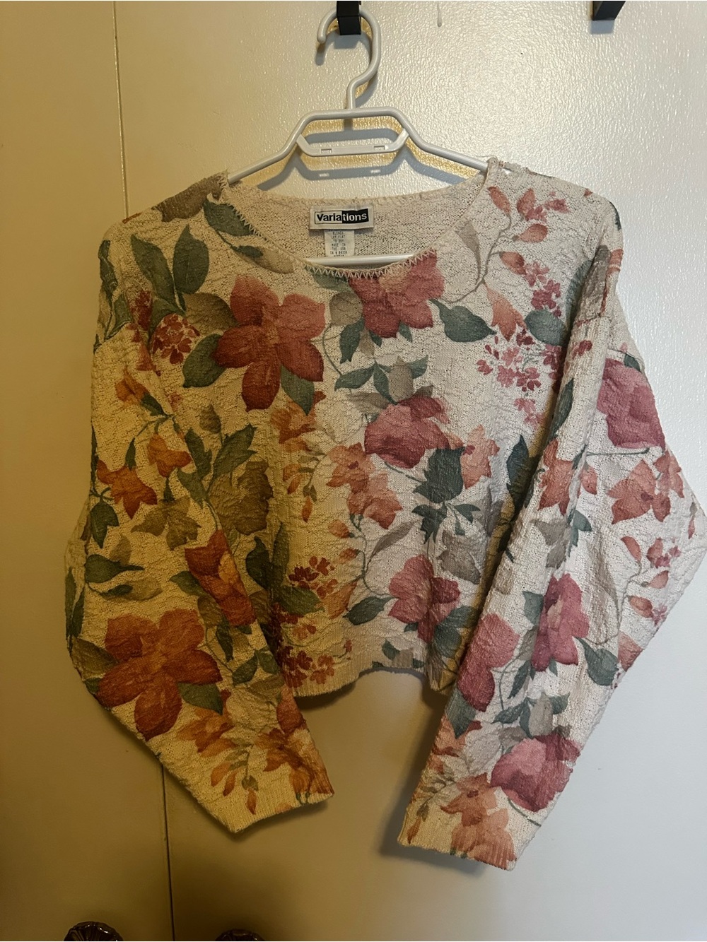 Vintage Floral Cropped Sweater